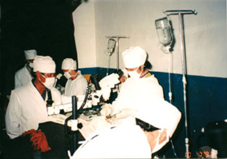 The foundation organizes the undertaking of Eyesight Project. Picture shows an eye surgery going on in Tibet.
