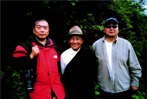 Kangsa Jamyang Thubten and Profesor Wang Jiechen(left)