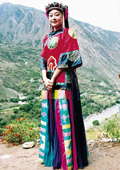 Jangchub Lhamo,a Dampa beautiful lady.Photo by Jin Zhiguo