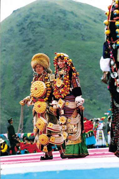 Amdo Tibetans in festival attire. Photo by Tsing Kar